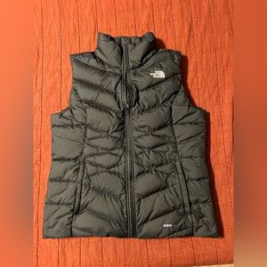 Womens The North Face Vest 550